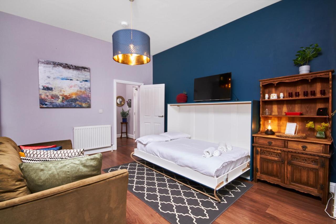 Lovely Abode In Newcastle - Sleeps 4 - Ground Floor Extérieur photo
